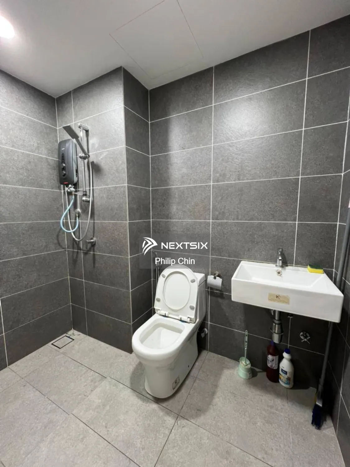 Serviced Residence For Sale in Glenmarie Selangor - Image 7