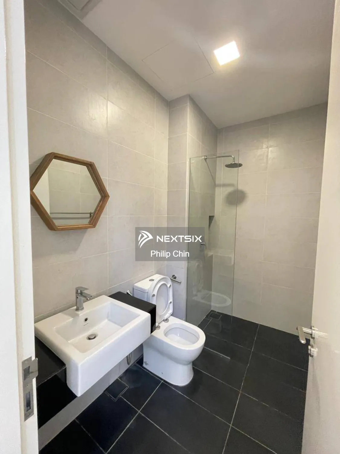 Semi-detached House For Rent in Setia Alam Selangor - Image 9