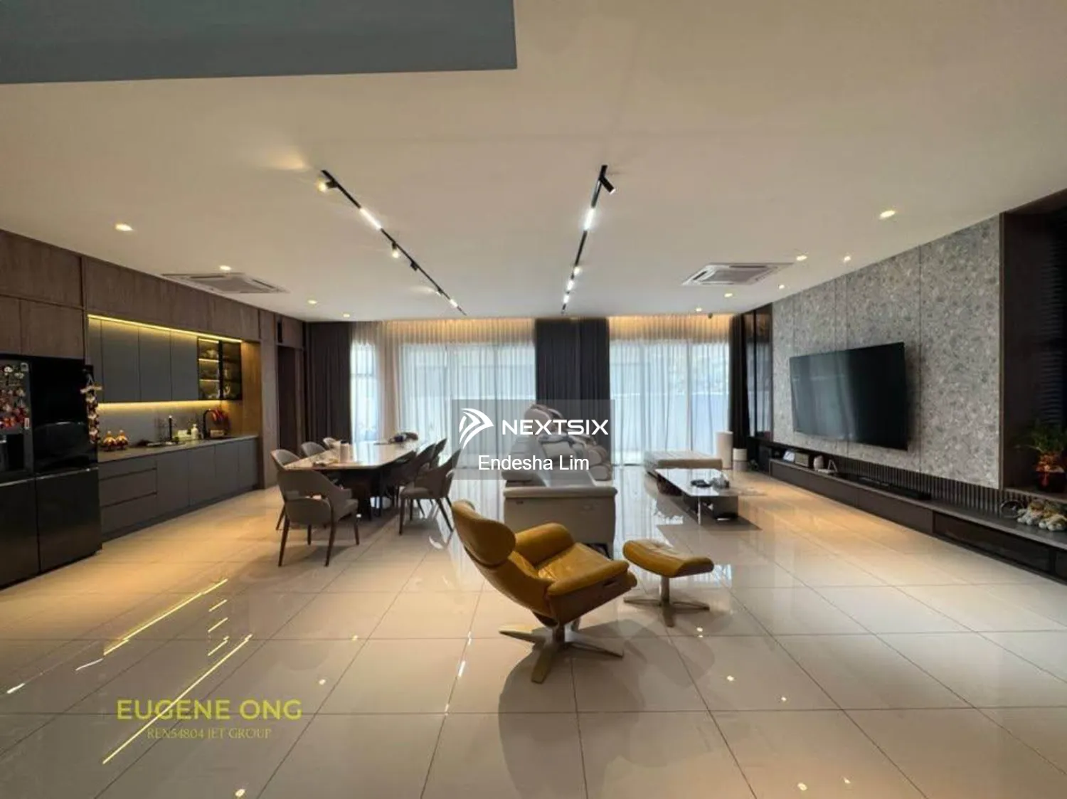 Semi-detached House For Sale in Telok Panglima Garang Selangor