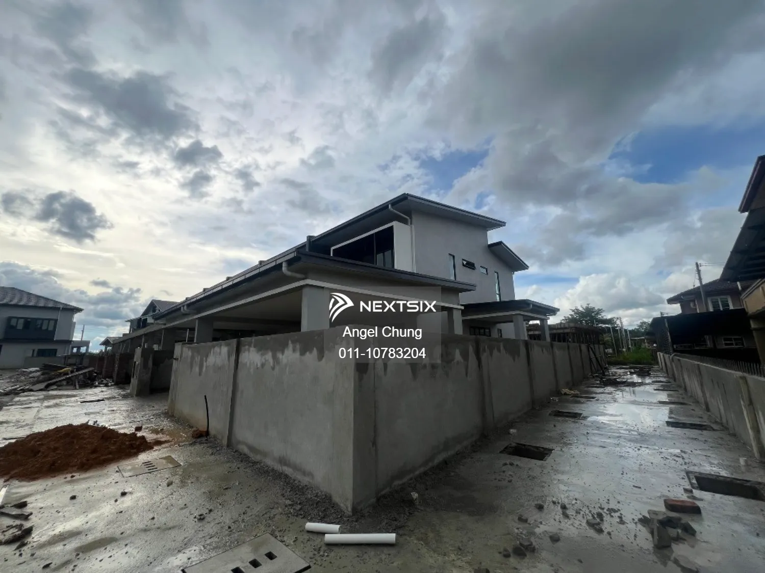 2-sty Terrace/Link House For Sale in Kuching Sarawak - Image 2