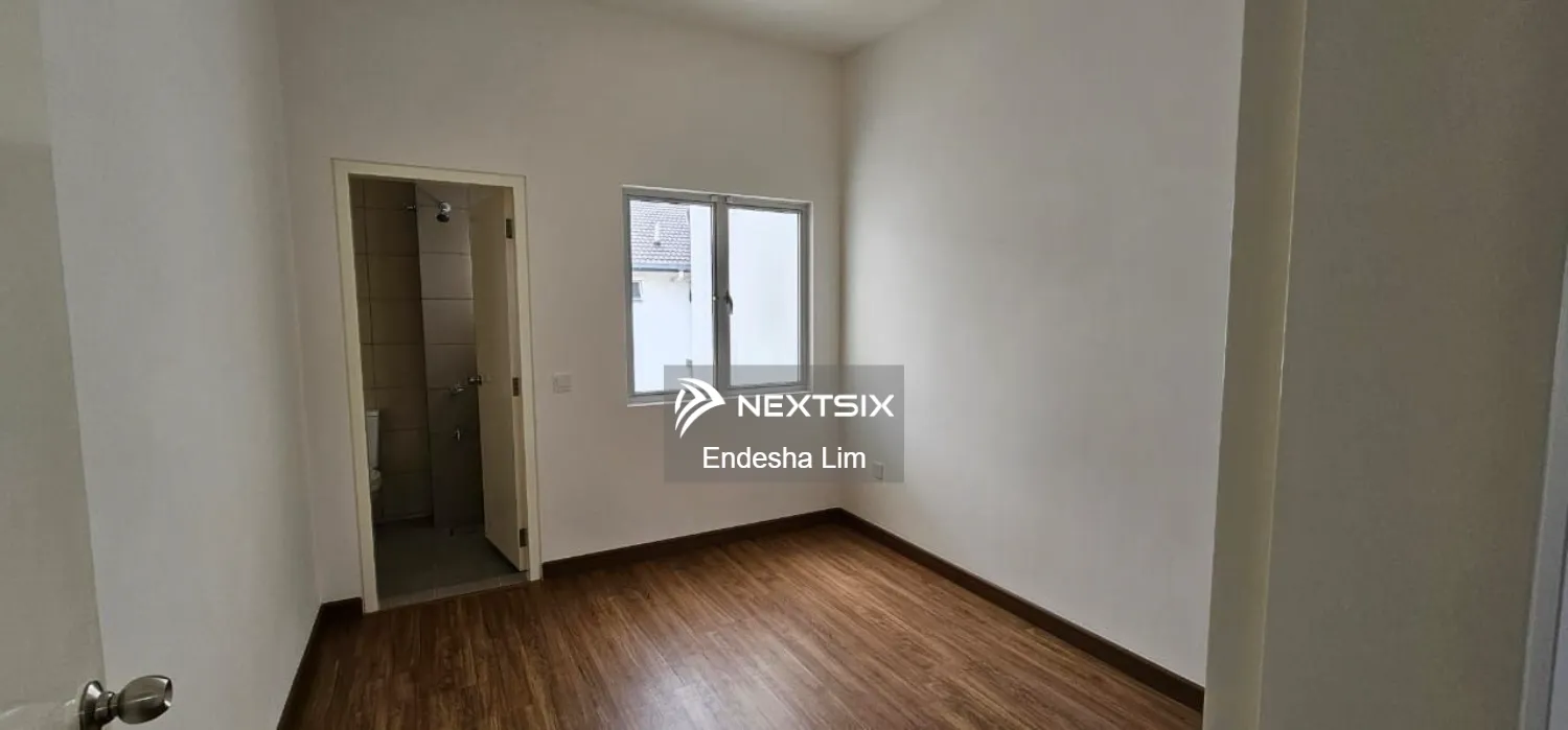 2-sty Terrace/Link House For Sale in Bandar Bukit Raja Selangor - Image 5