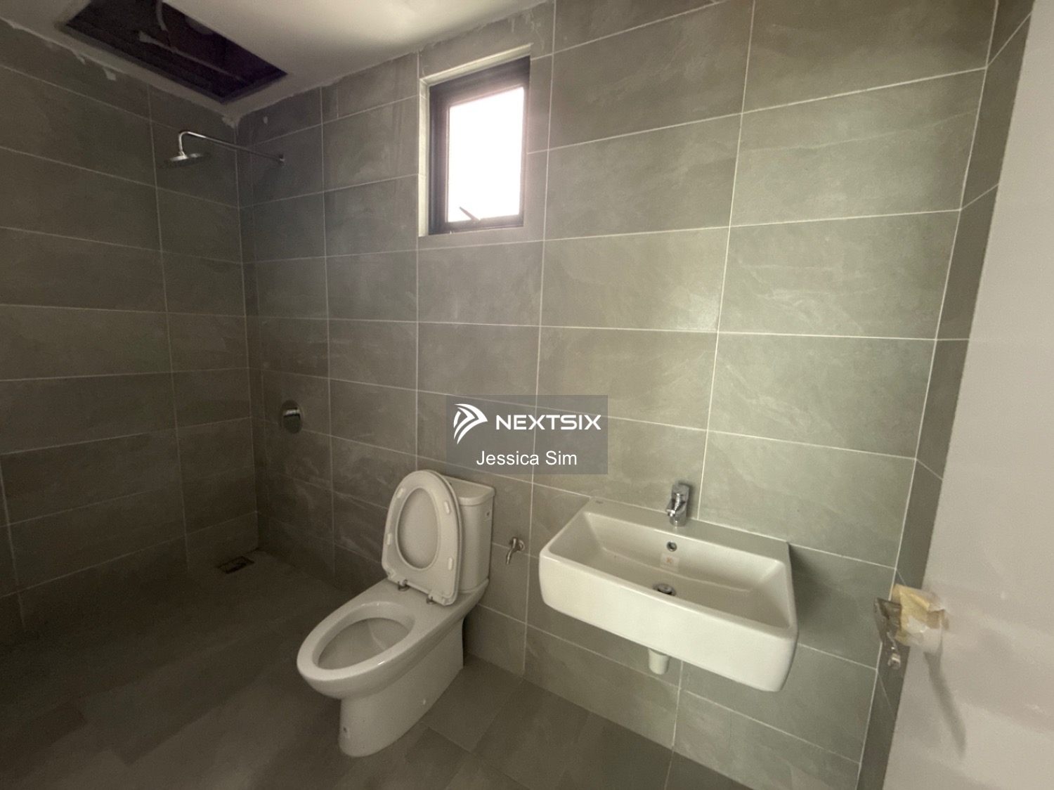 Serviced Residence For Sale in Kuching Sarawak - Image 9