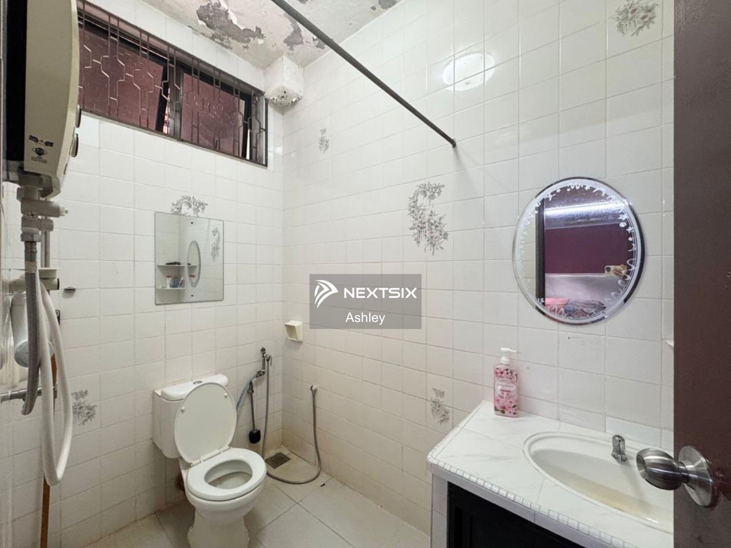 Bungalow For Sale in Gelugor Penang - Image 5