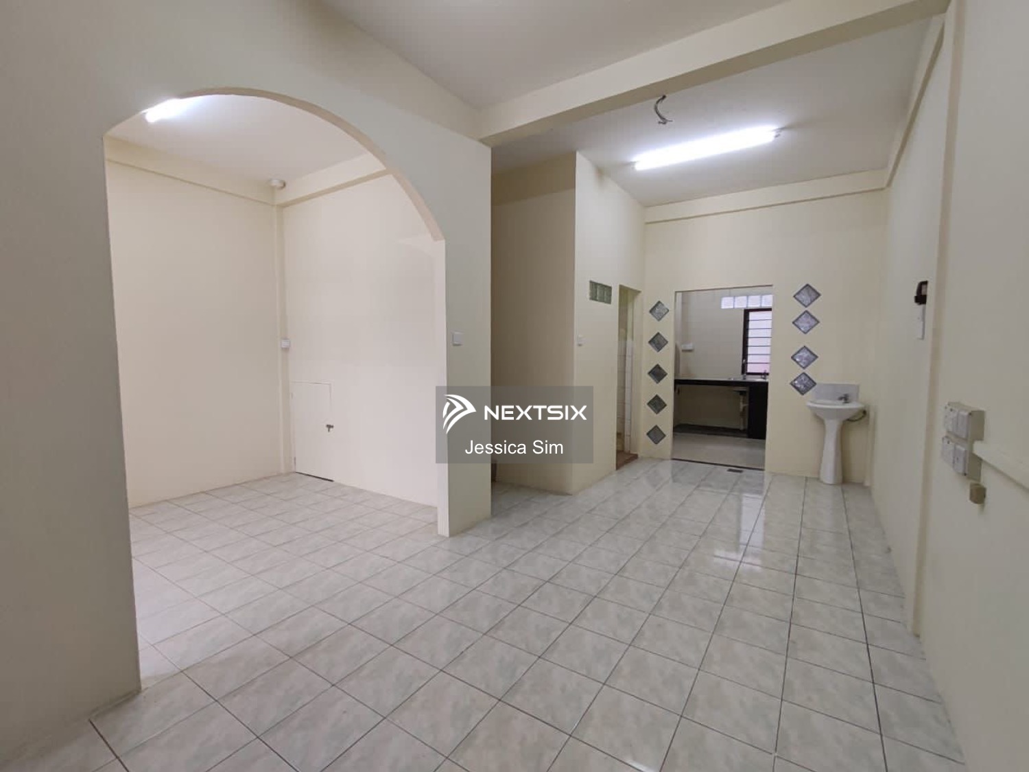 2-sty Terrace/Link House For Sale in Kota Samarahan Sarawak - Image 8