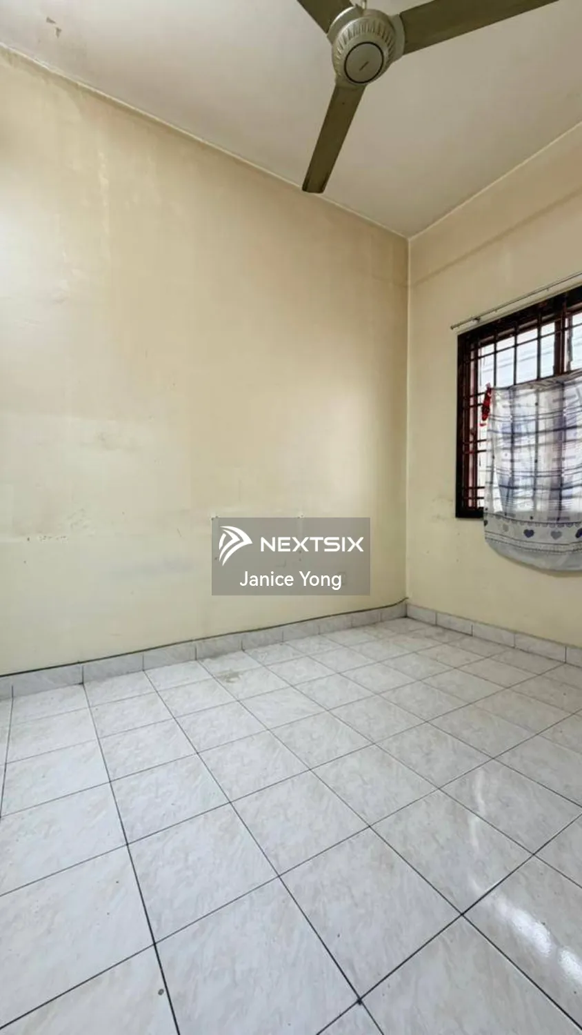 2-sty Terrace/Link House For Sale in Skudai Johor - Image 9