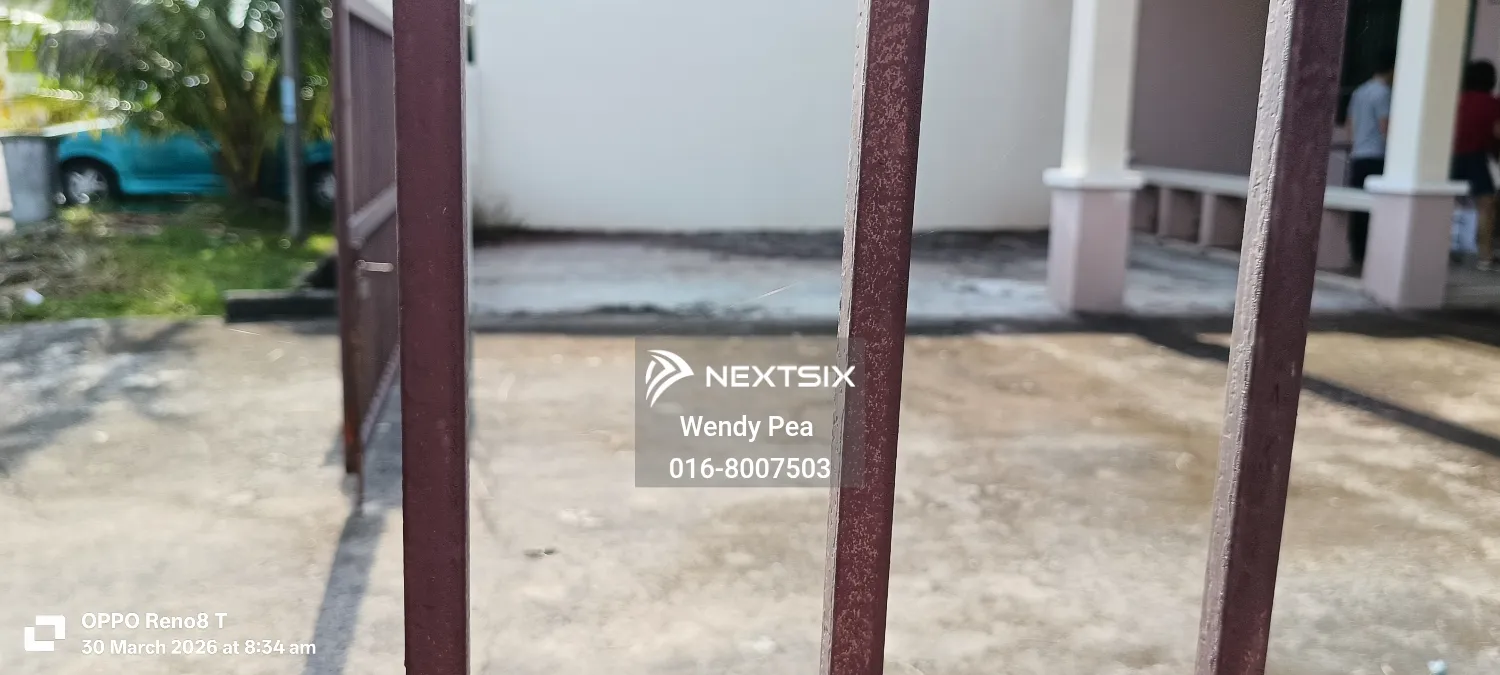 Semi-detached House For Sale in Miri Sarawak - Image 6