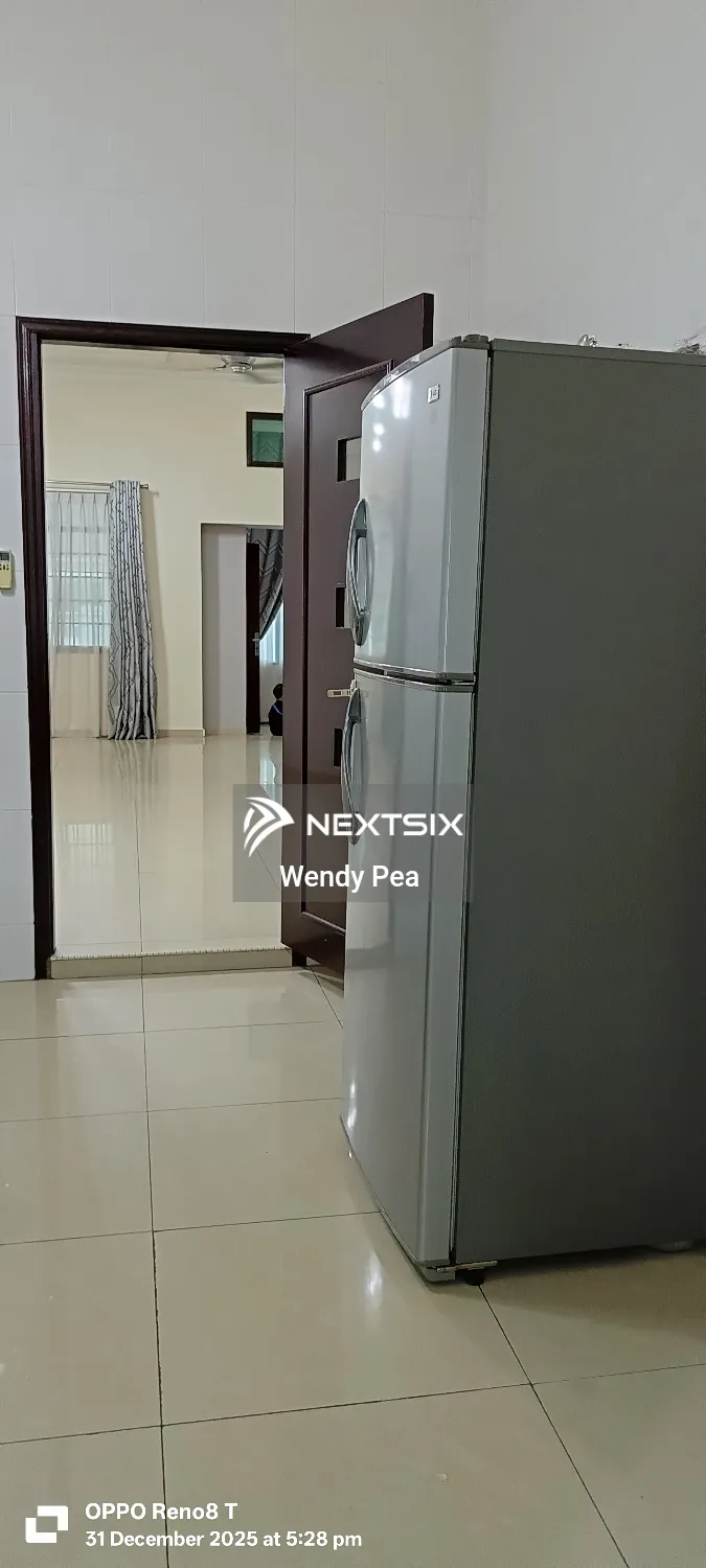 Semi-detached House For Rent in Miri Sarawak - Image 12