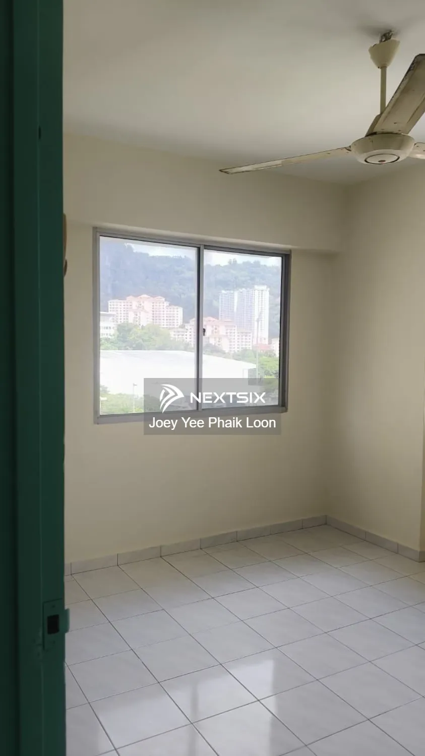 Apartment For Sale in Gelugor Penang - Image 5