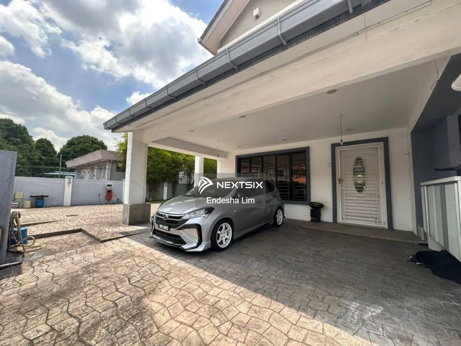 2-sty Terrace/Link House For Sale in Bandar Bukit Tinggi Selangor - Image 2