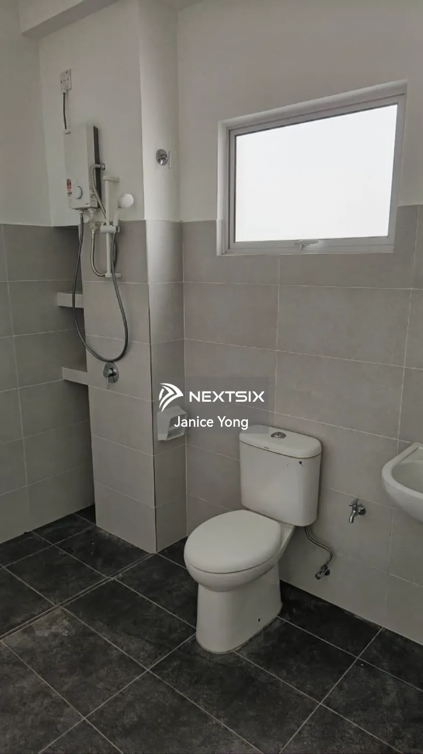 2-sty Terrace/Link House For Rent in Ulu Tiram Johor - Image 10