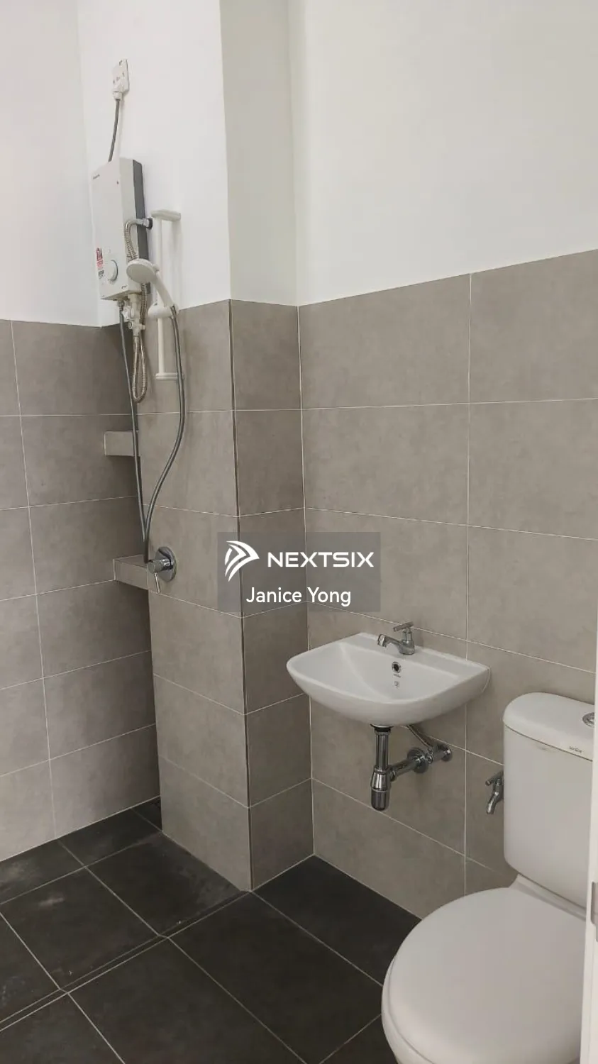 2-sty Terrace/Link House For Rent in Ulu Tiram Johor - Image 15