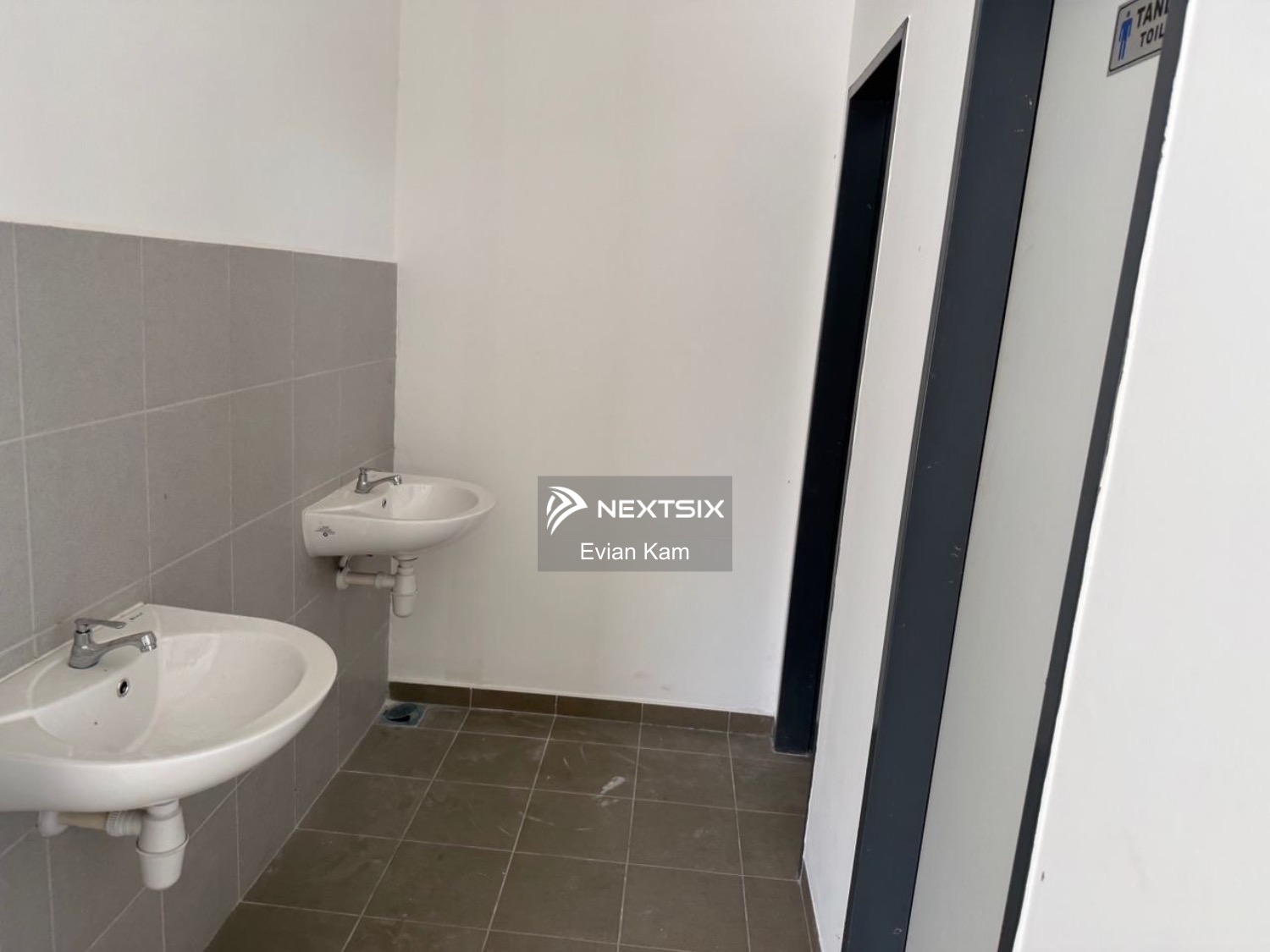 Shop For Rent in Rawang Selangor - Image 11