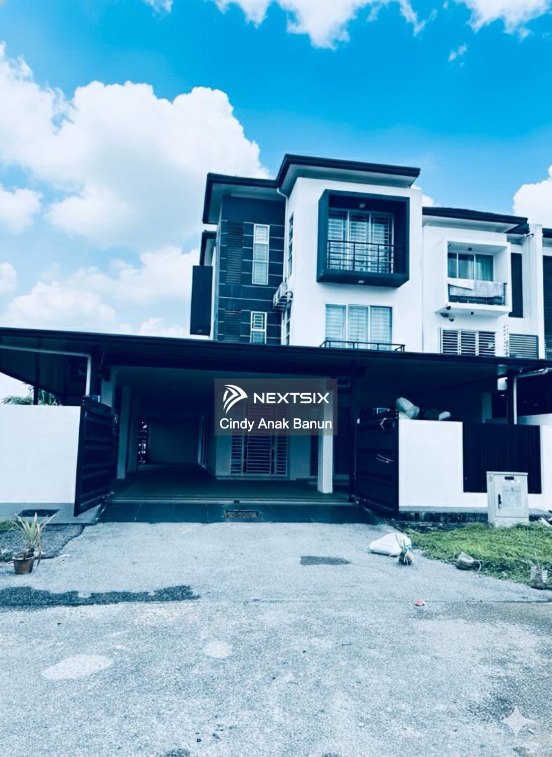 Semi-detached House For Sale in Kuching Sarawak