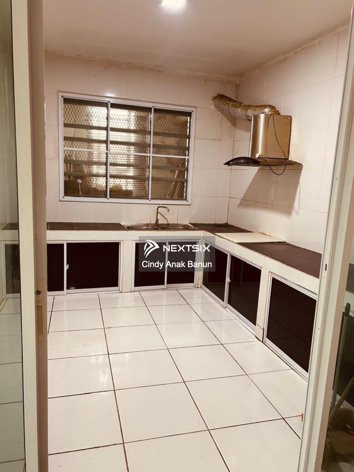 Semi-detached House For Sale in Kuching Sarawak - Image 21