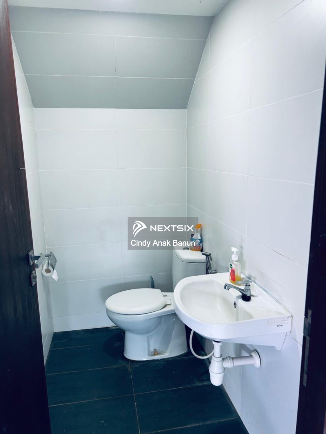 Semi-detached House For Sale in Kuching Sarawak - Image 27