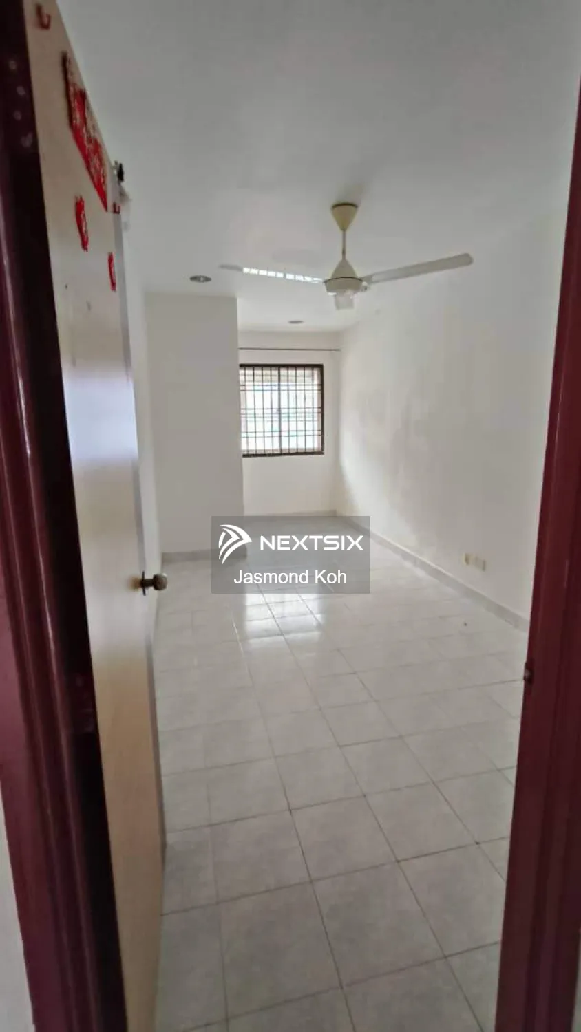 2-sty Terrace/Link House For Sale in Johor Bahru Johor - Image 13