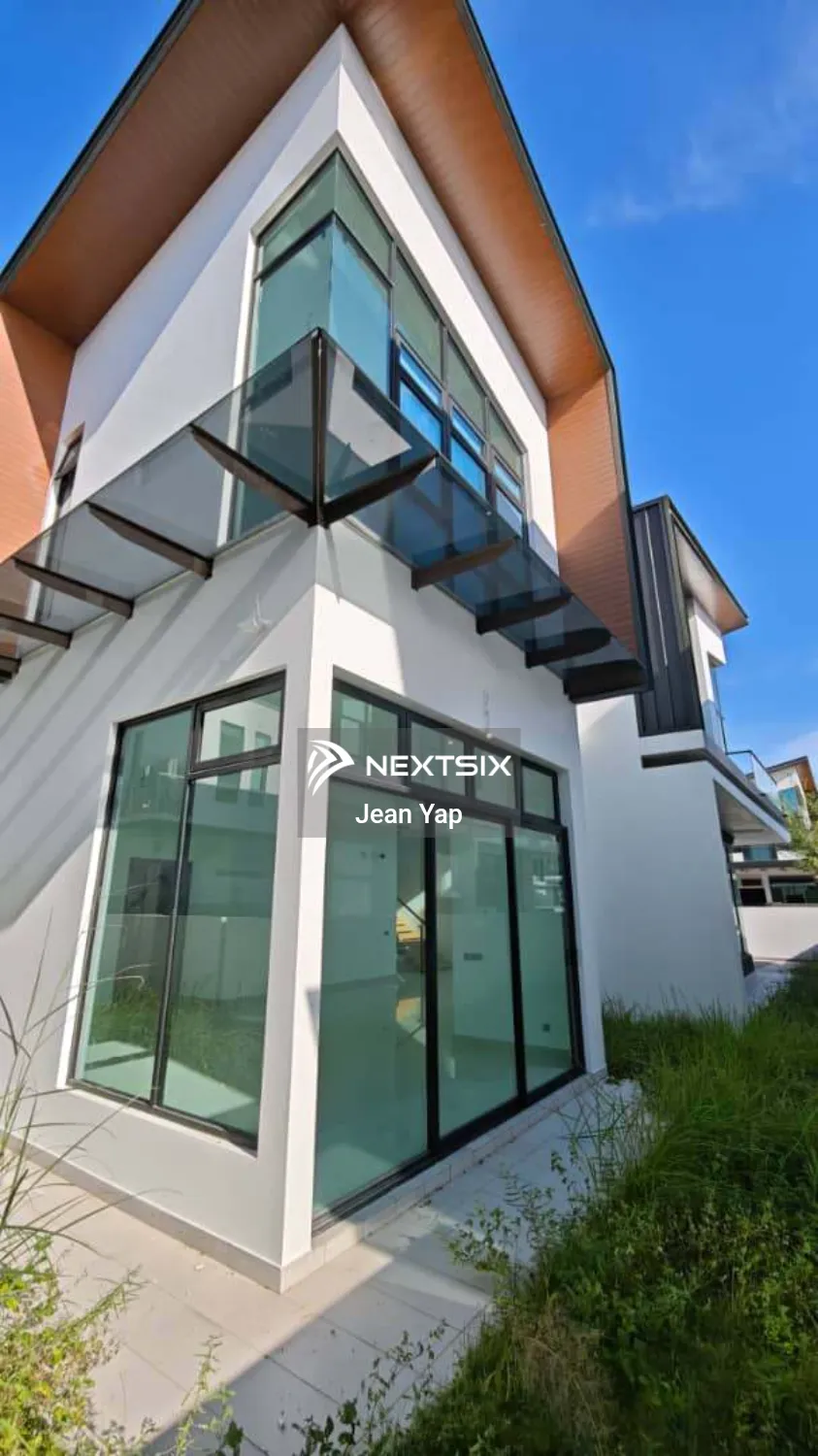 Bungalow For Sale in Gelang Patah Johor - Image 10