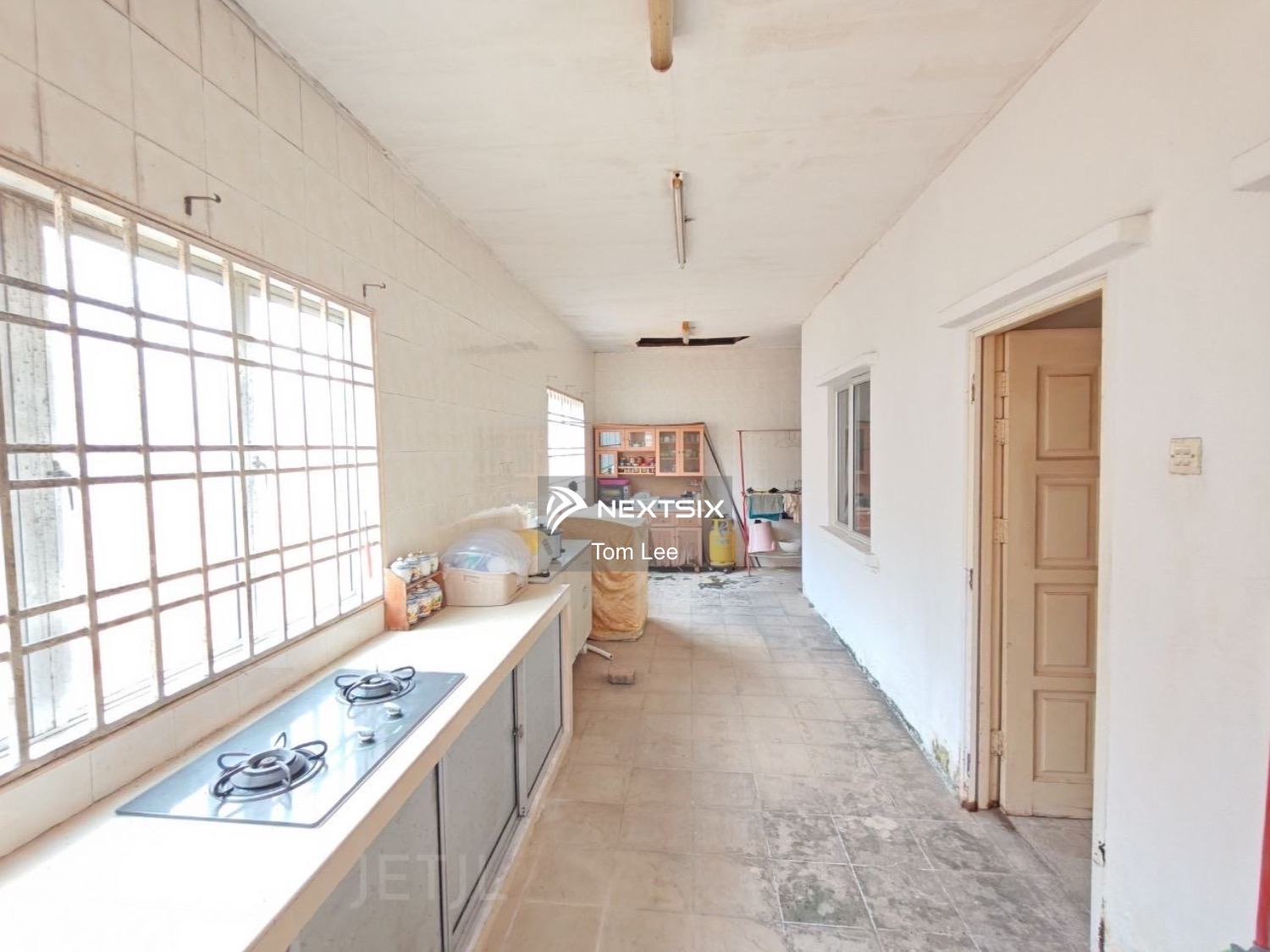 Semi-detached House For Sale in Klang Selangor - Image 4