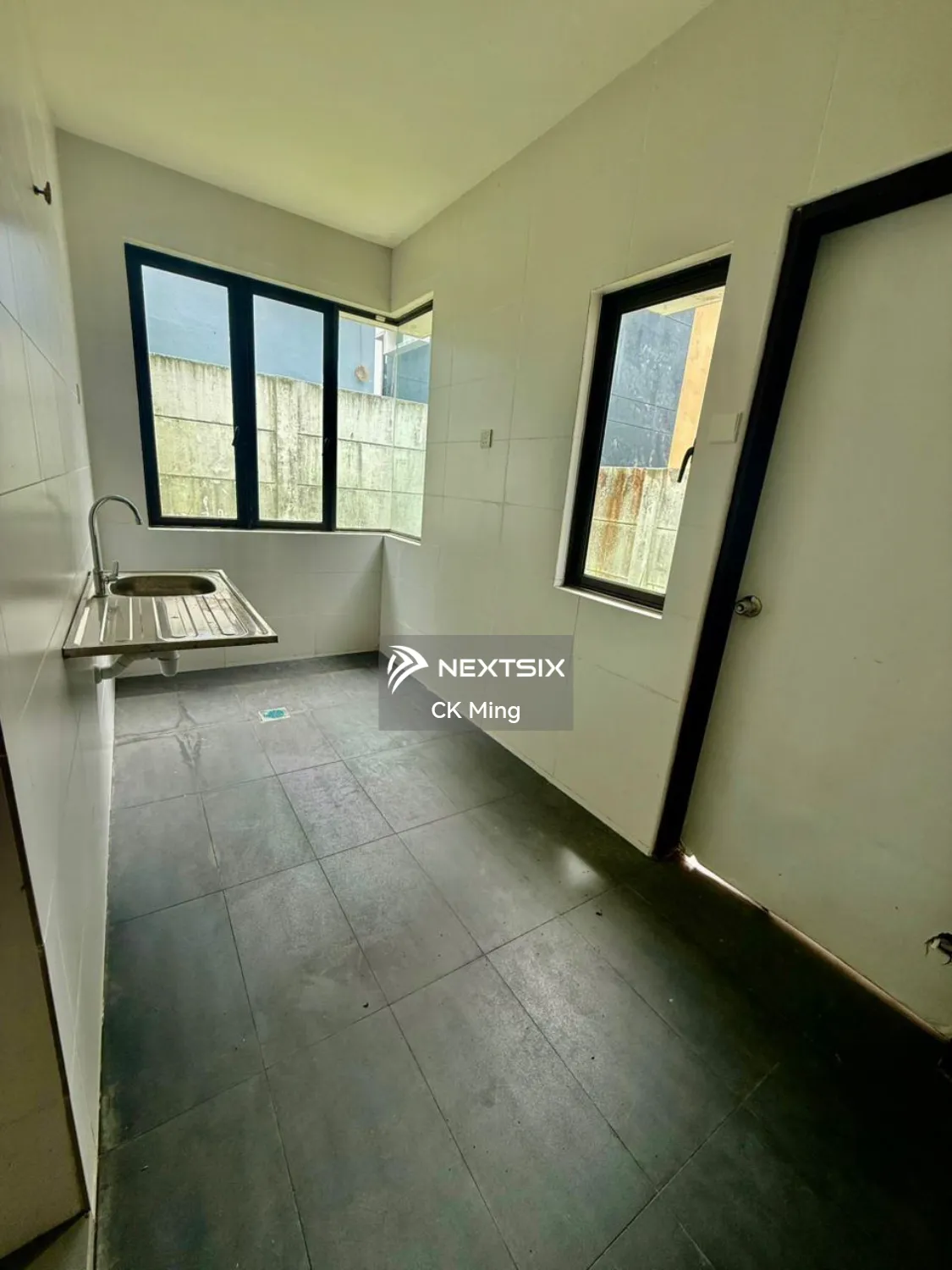 Semi-detached House For Sale in Senai Johor - Image 5