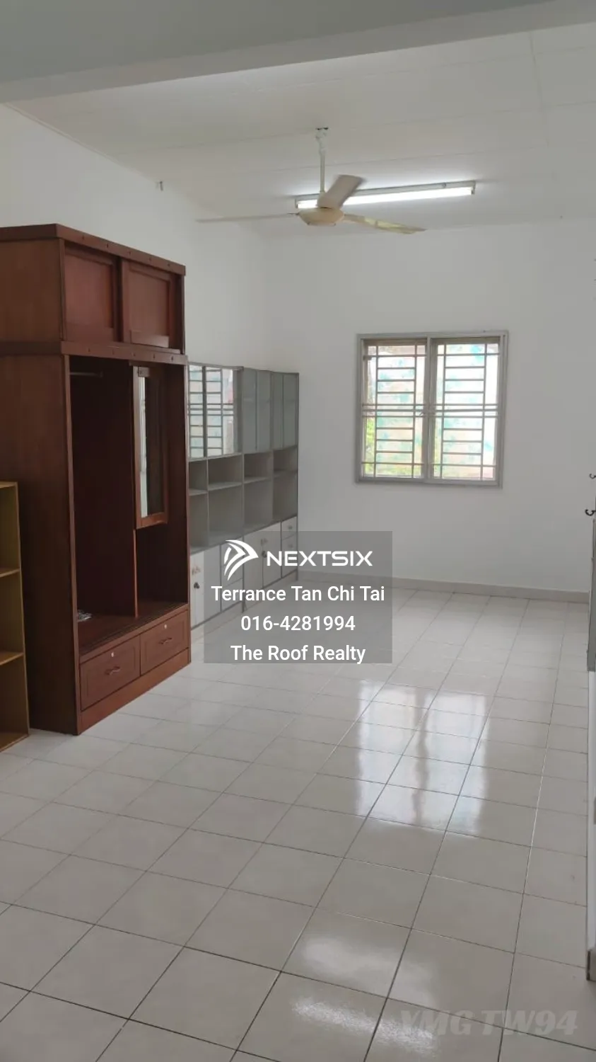2-sty Terrace/Link House For Rent in Bandar Botanic Selangor - Image 5