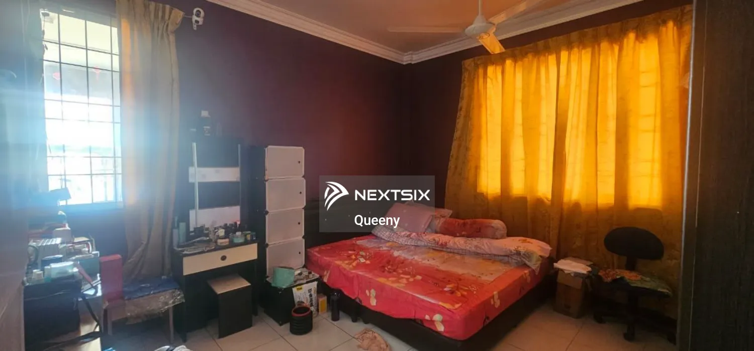 1-sty Terrace/Link House For Sale in Kuching Sarawak - Image 5