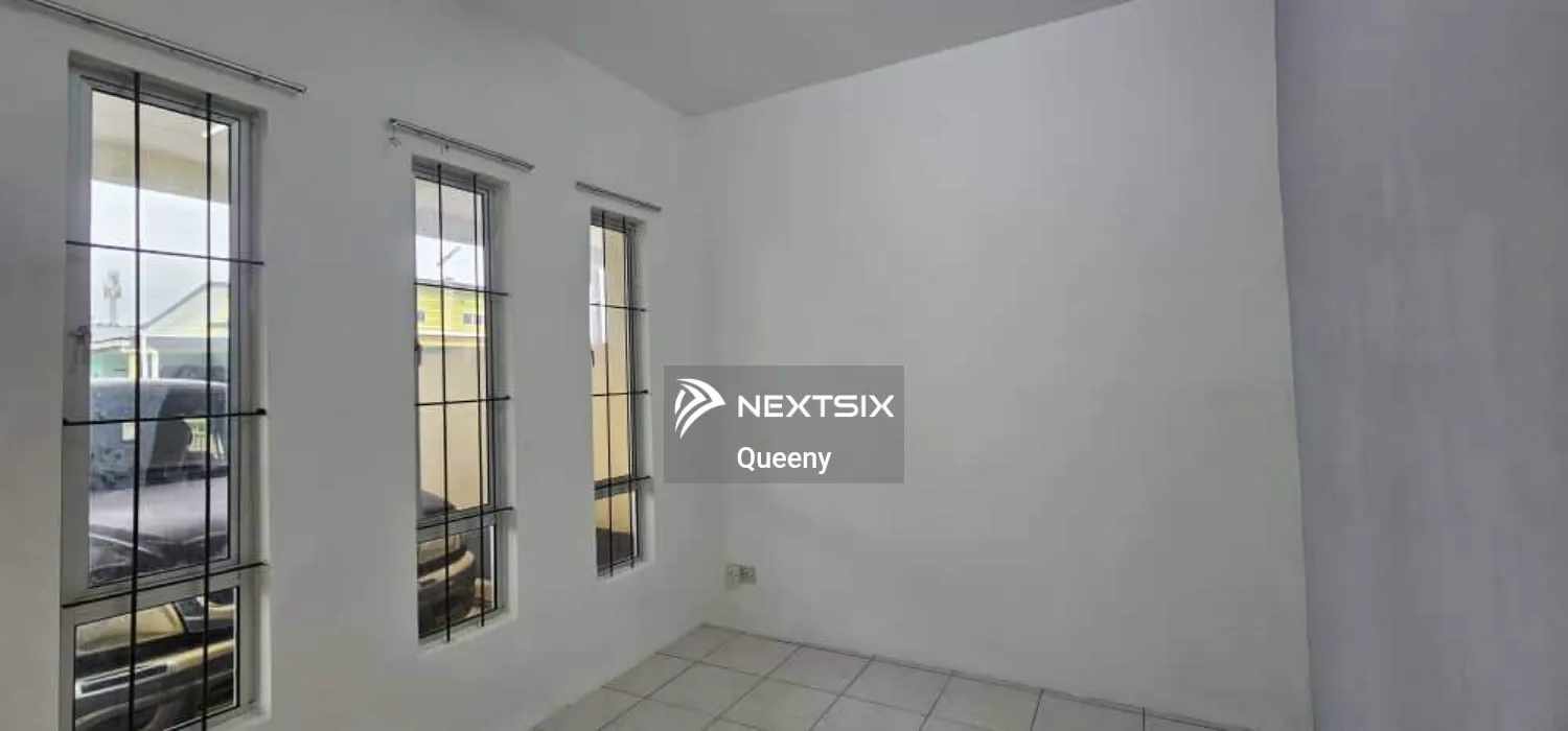 1-sty Terrace/Link House For Sale in Kuching Sarawak - Image 8