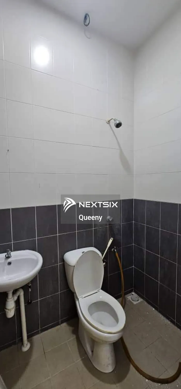 1-sty Terrace/Link House For Sale in Kuching Sarawak - Image 9