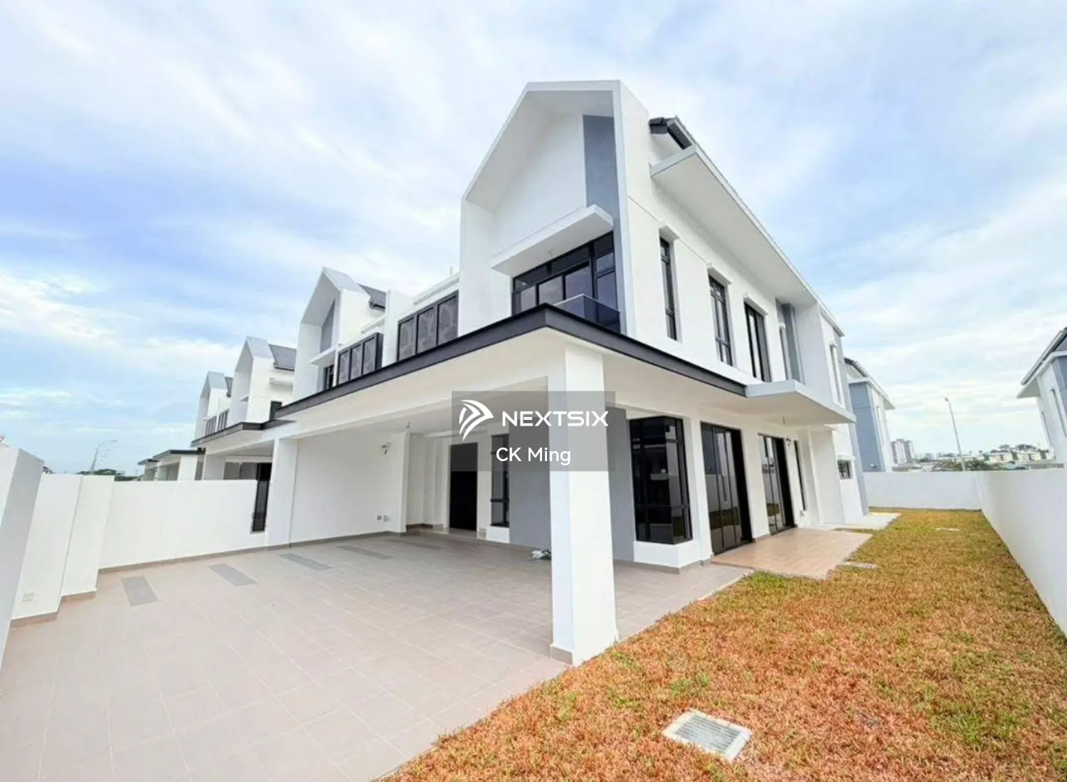 Semi-detached House For Sale in Setia Tropika Johor