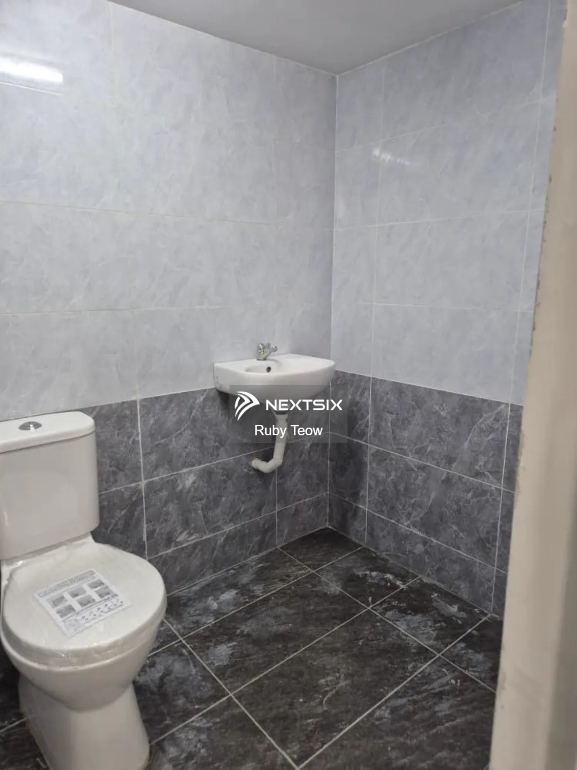 Shop For Rent in Skudai Johor - Image 5