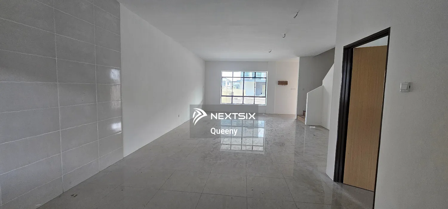 2-sty Terrace/Link House For Sale in Kuching Sarawak - Image 8