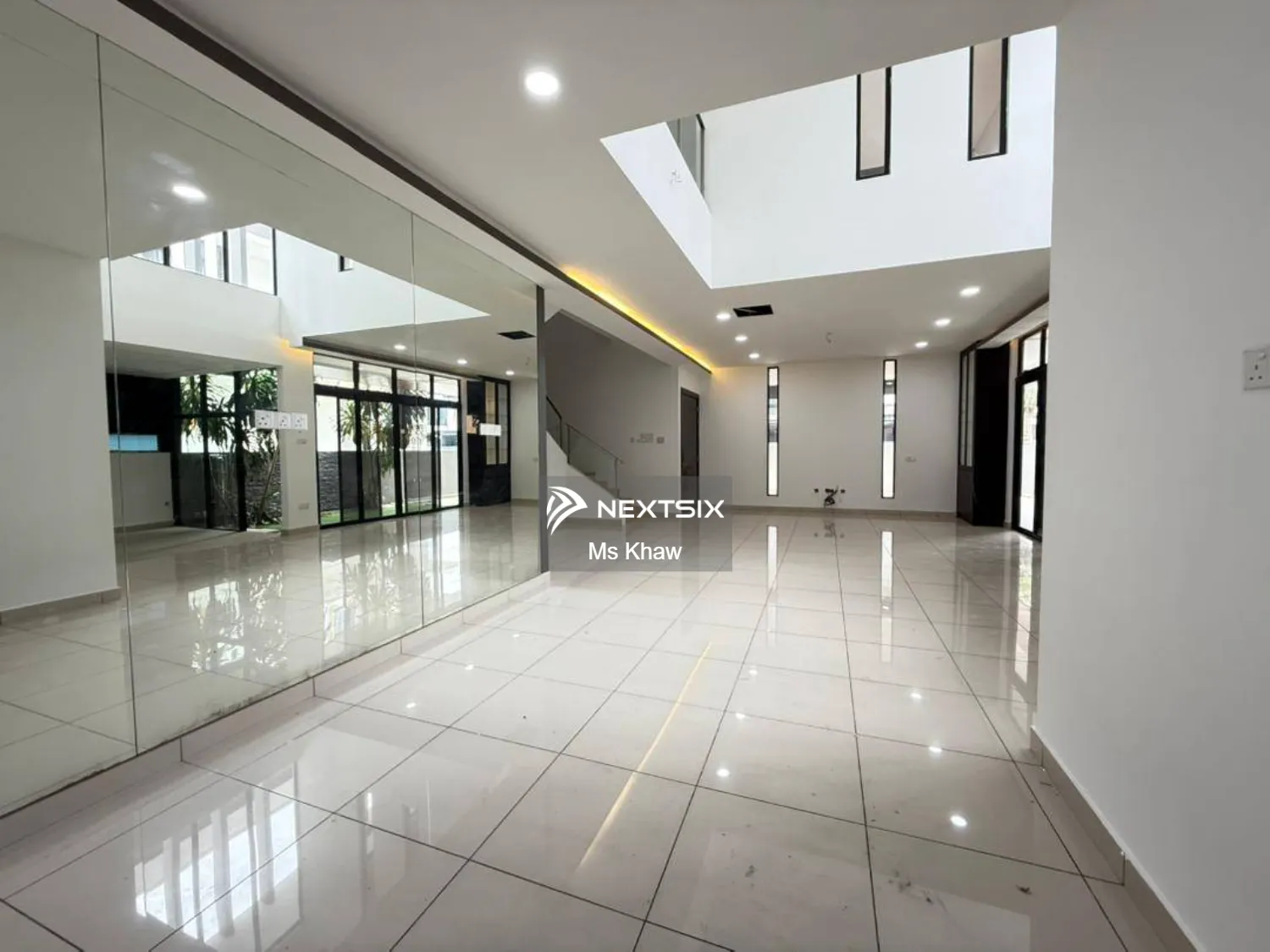 Semi-detached House For Sale in Ulu Tiram Johor - Image 2