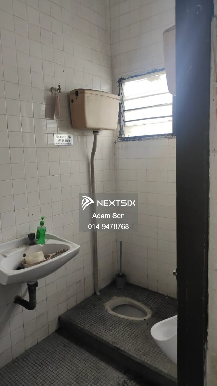 Shop For Rent in Ipoh Perak - Image 5