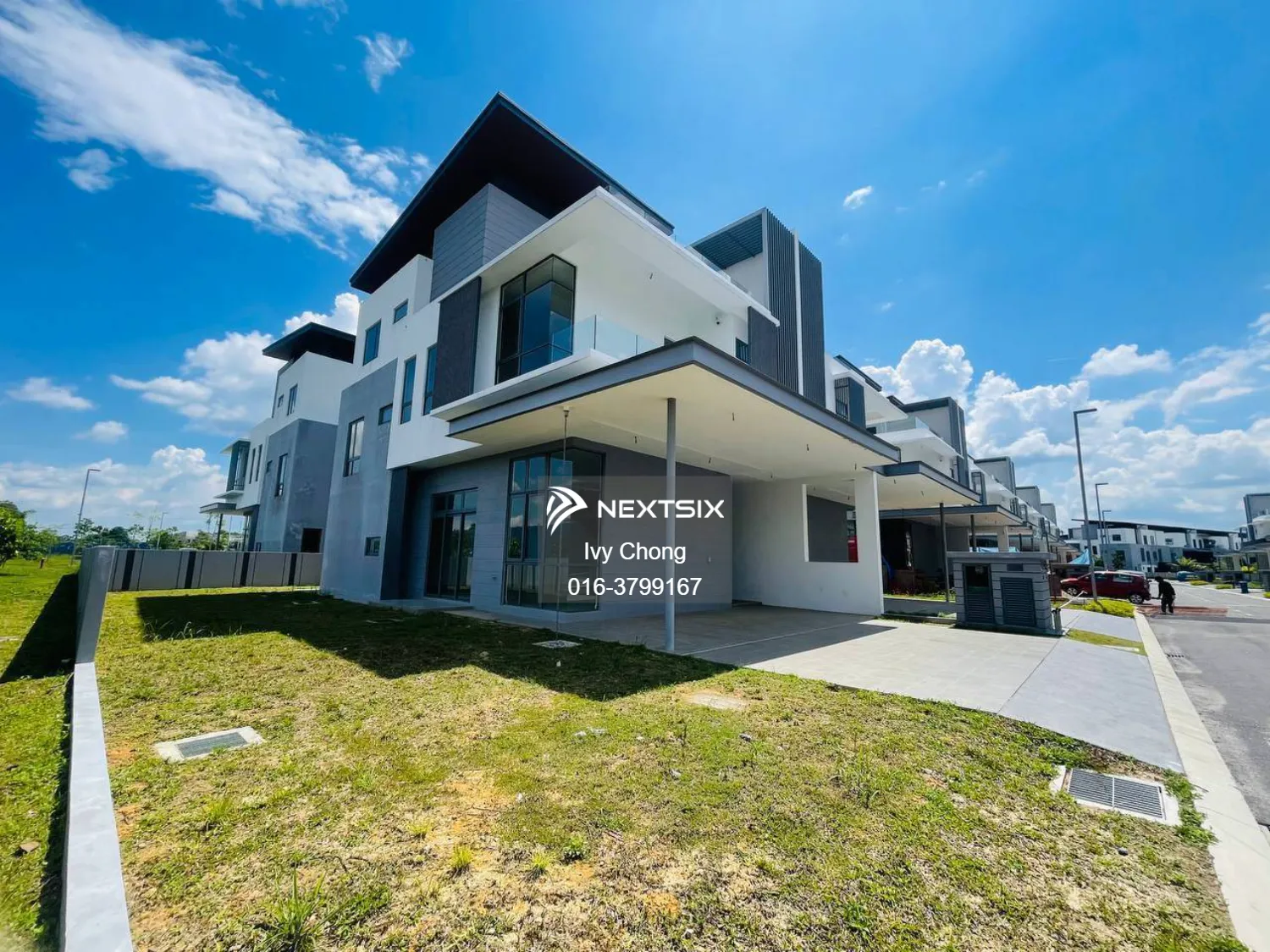 Semi-detached House For Sale in Kota Kemuning Selangor - Image 15