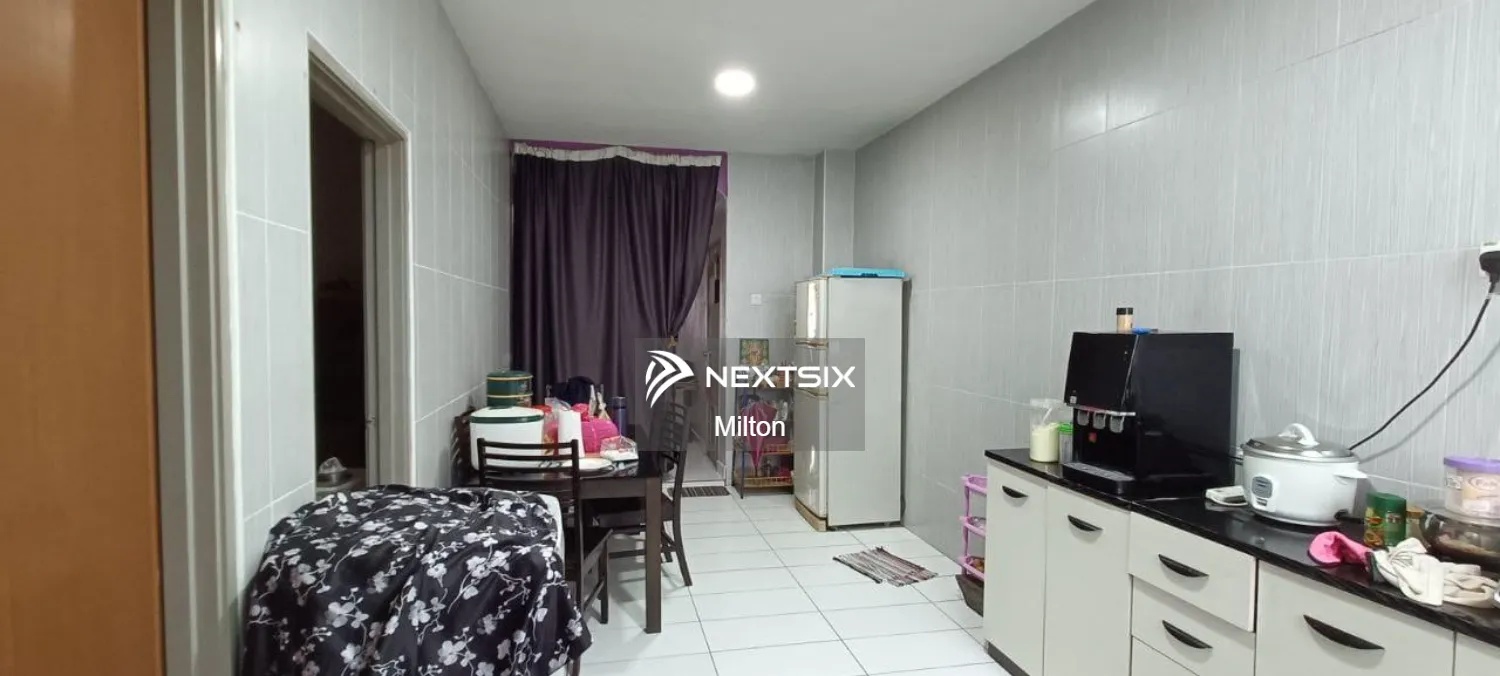2-sty Terrace/Link House For Sale in Ulu Tiram Johor - Image 4