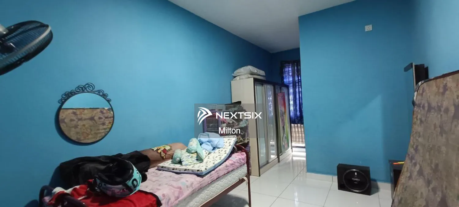 2-sty Terrace/Link House For Sale in Ulu Tiram Johor - Image 8