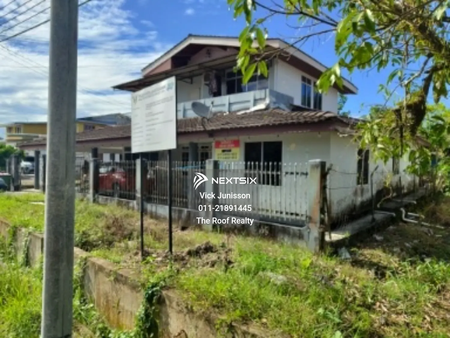 Semi-detached House For Sale in Kuching Sarawak