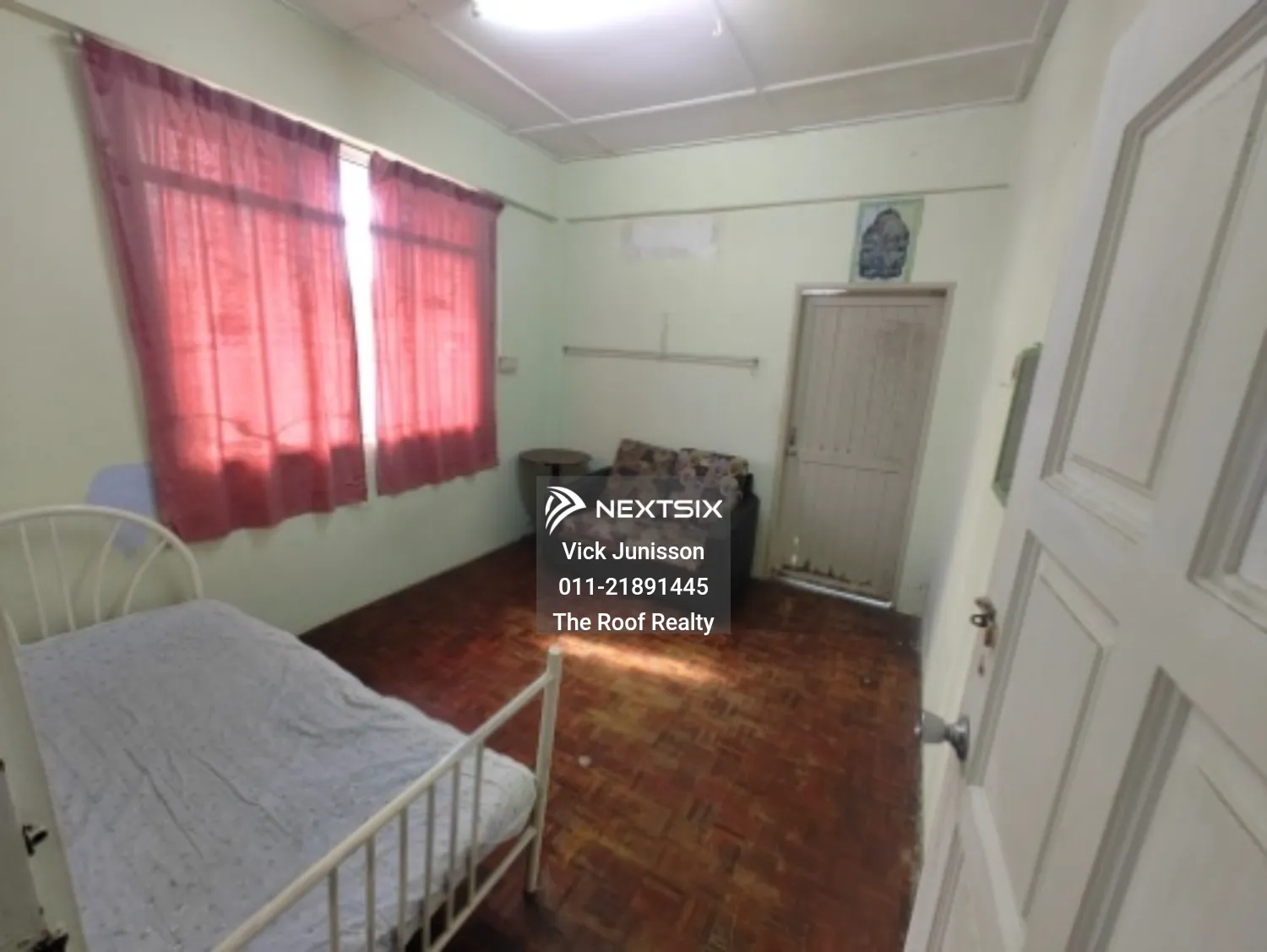 Semi-detached House For Sale in Kuching Sarawak - Image 8
