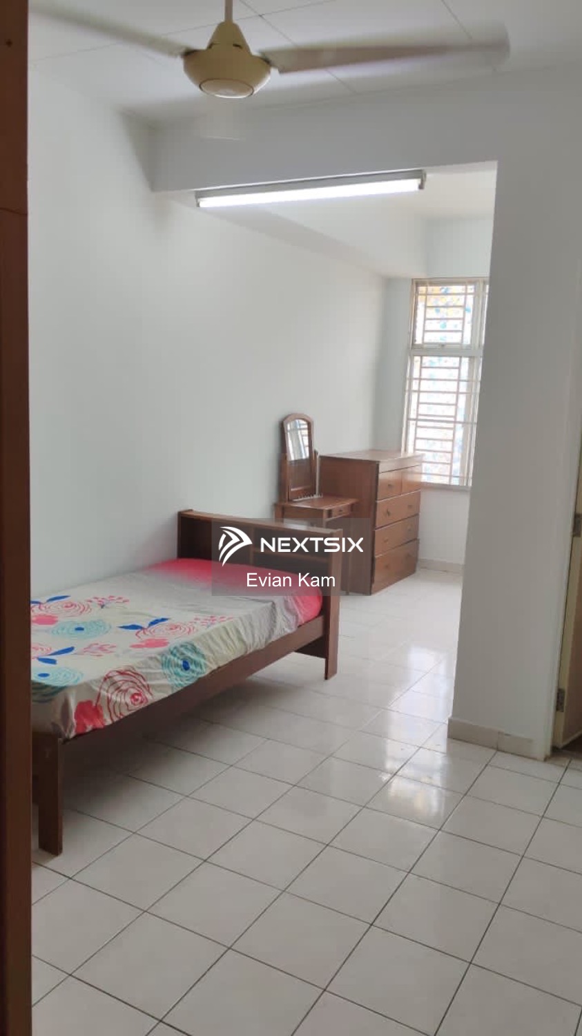 2-sty Terrace/Link House For Rent in Bandar Botanic Selangor - Image 2