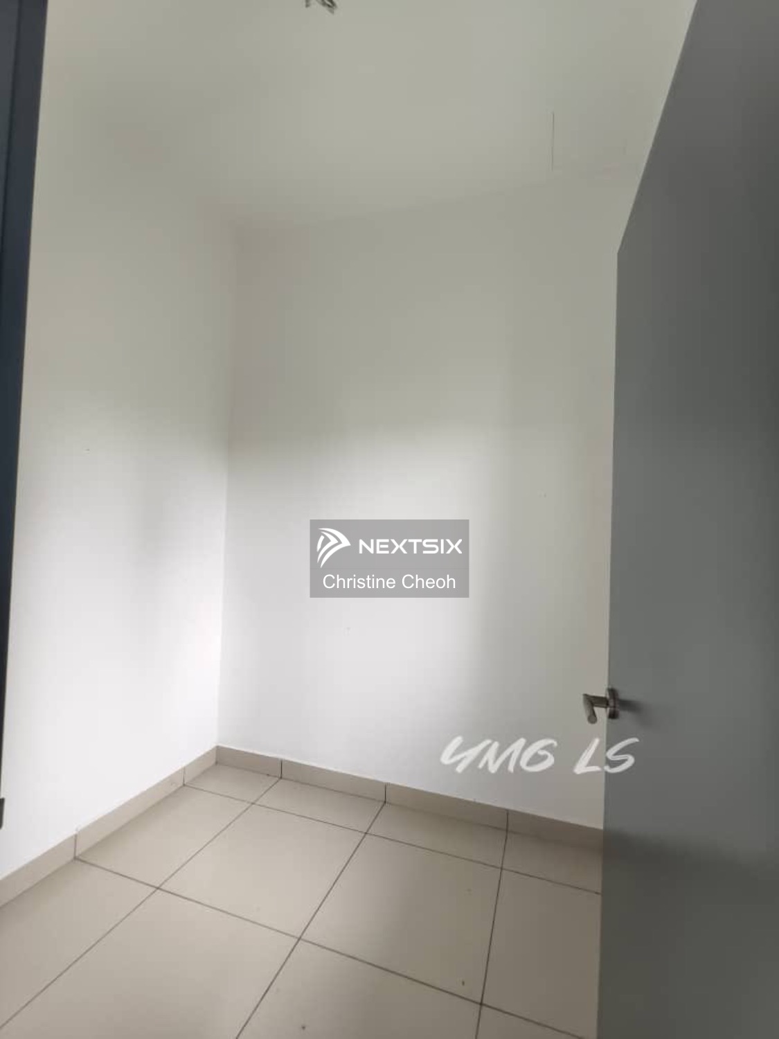 Semi-detached House For Sale in Klang Selangor - Image 7