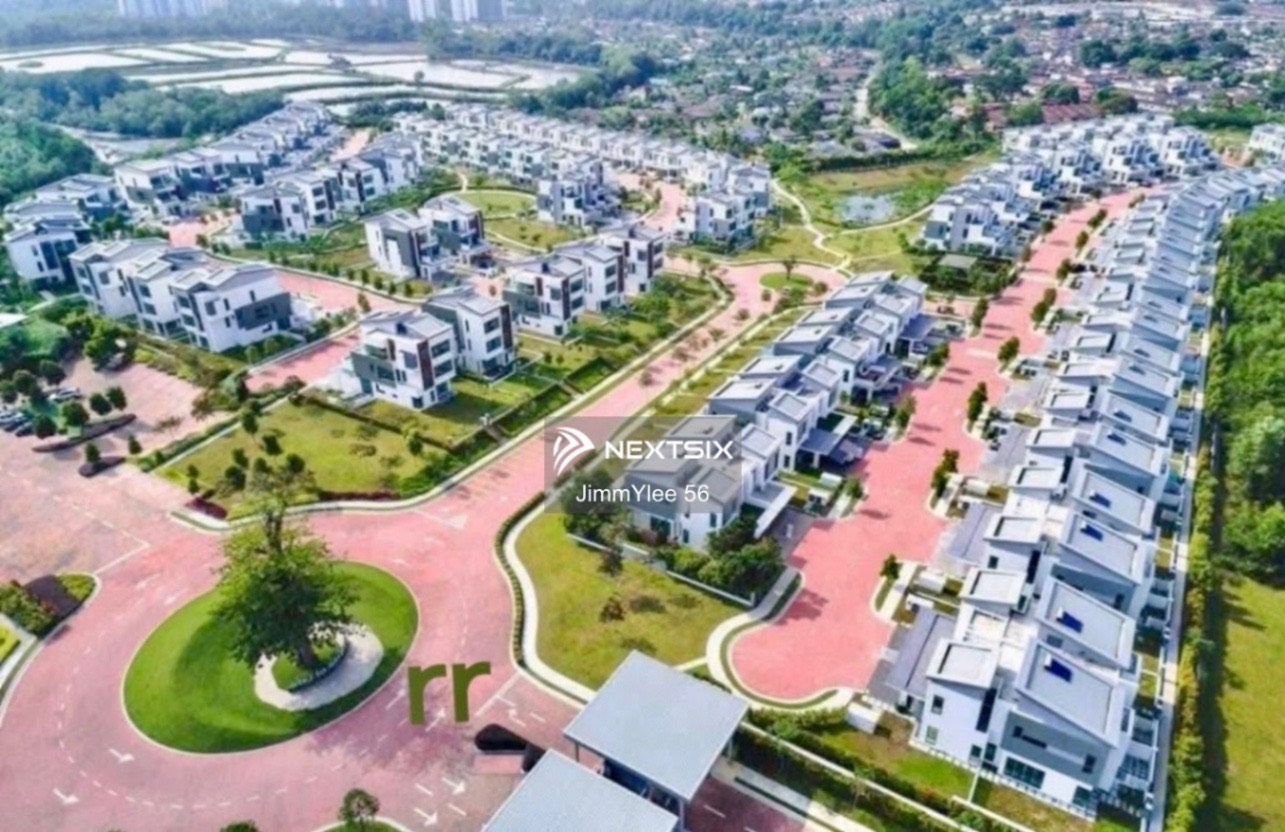 Semi-detached House For Sale in Tebrau Johor