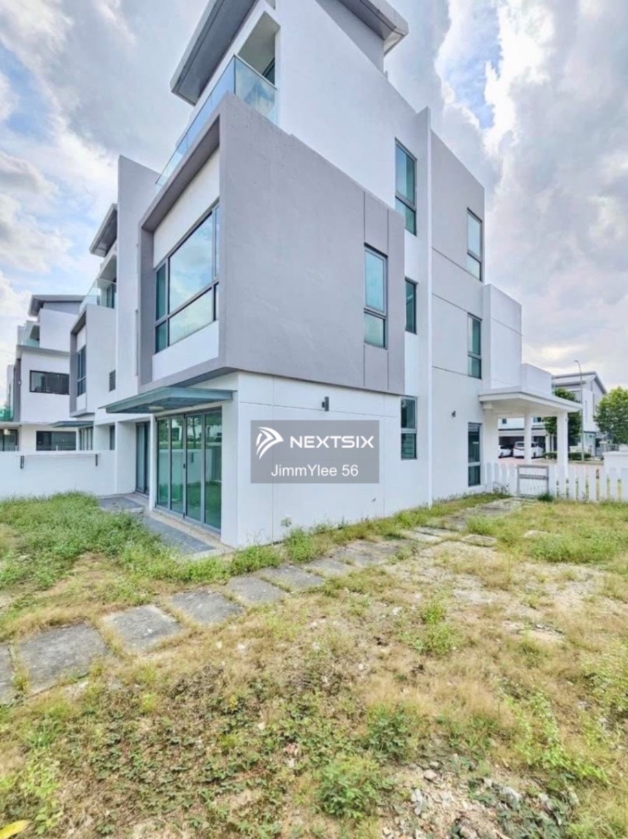 Semi-detached House For Sale in Tebrau Johor - Image 11