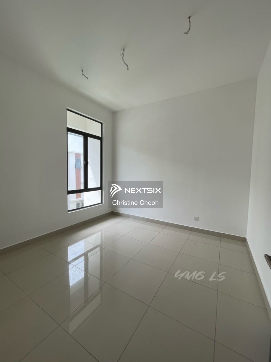 Semi-detached House For Sale in Klang Selangor - Image 10