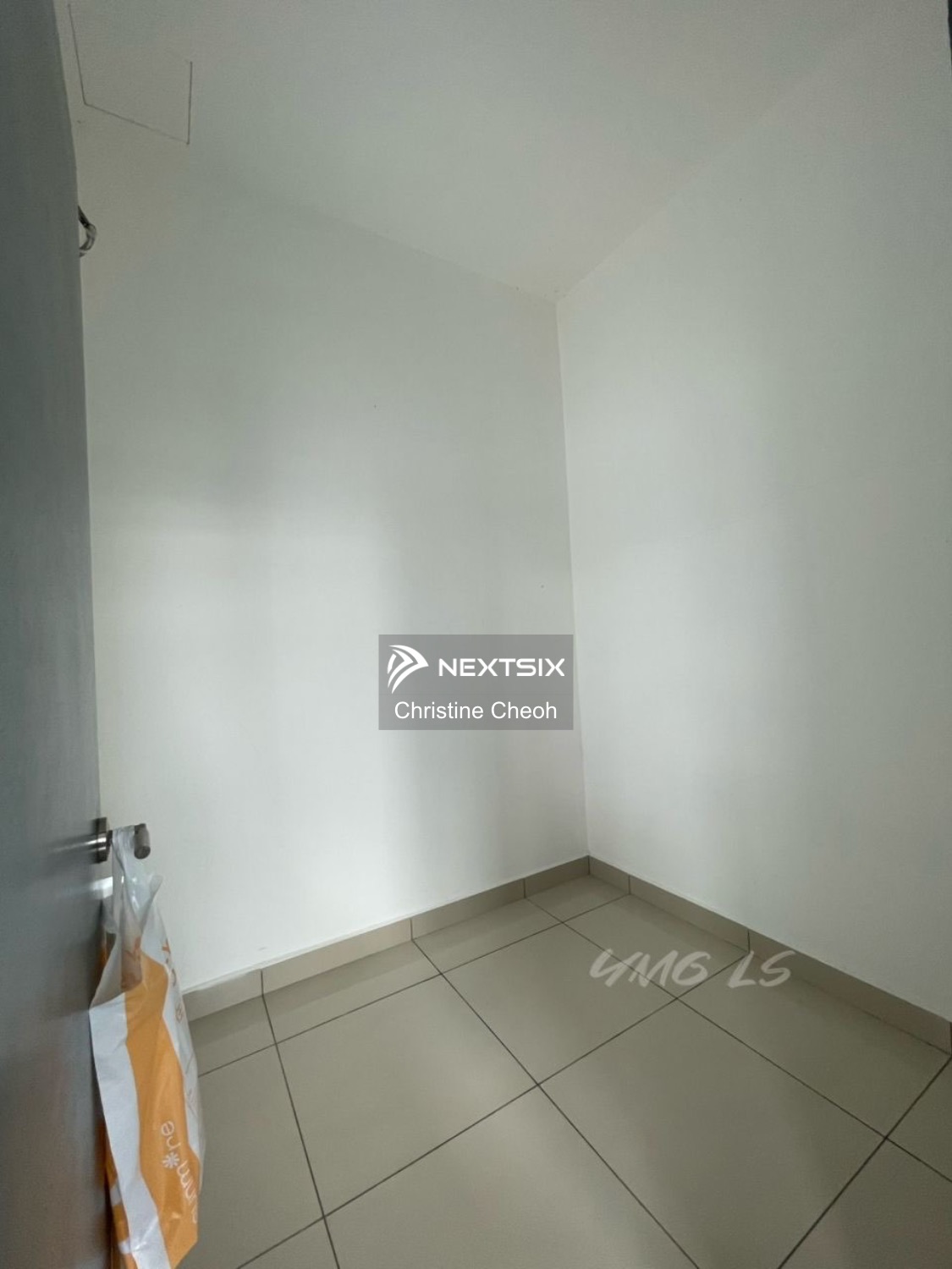 Semi-detached House For Sale in Klang Selangor - Image 8