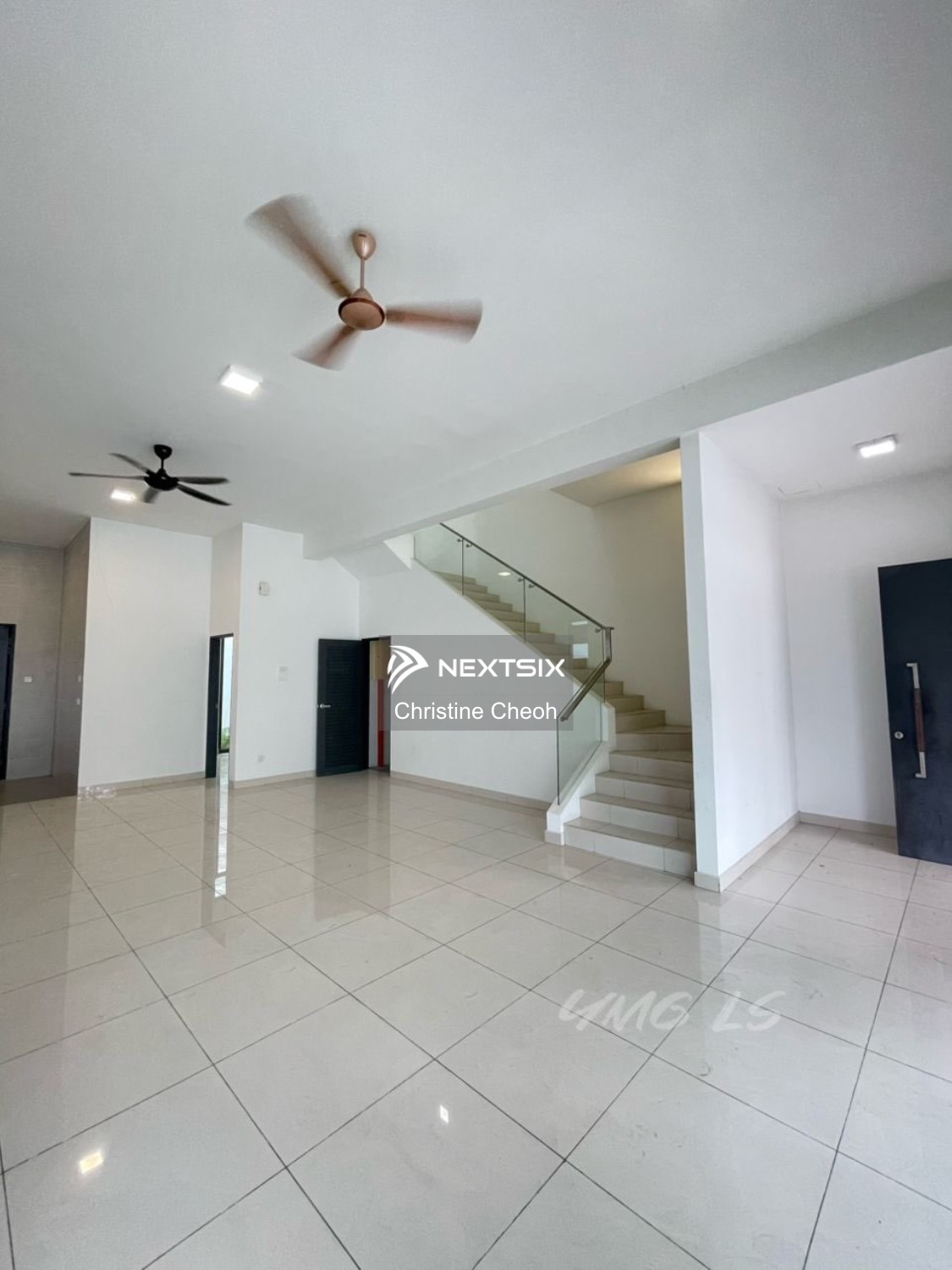 Semi-detached House For Sale in Klang Selangor