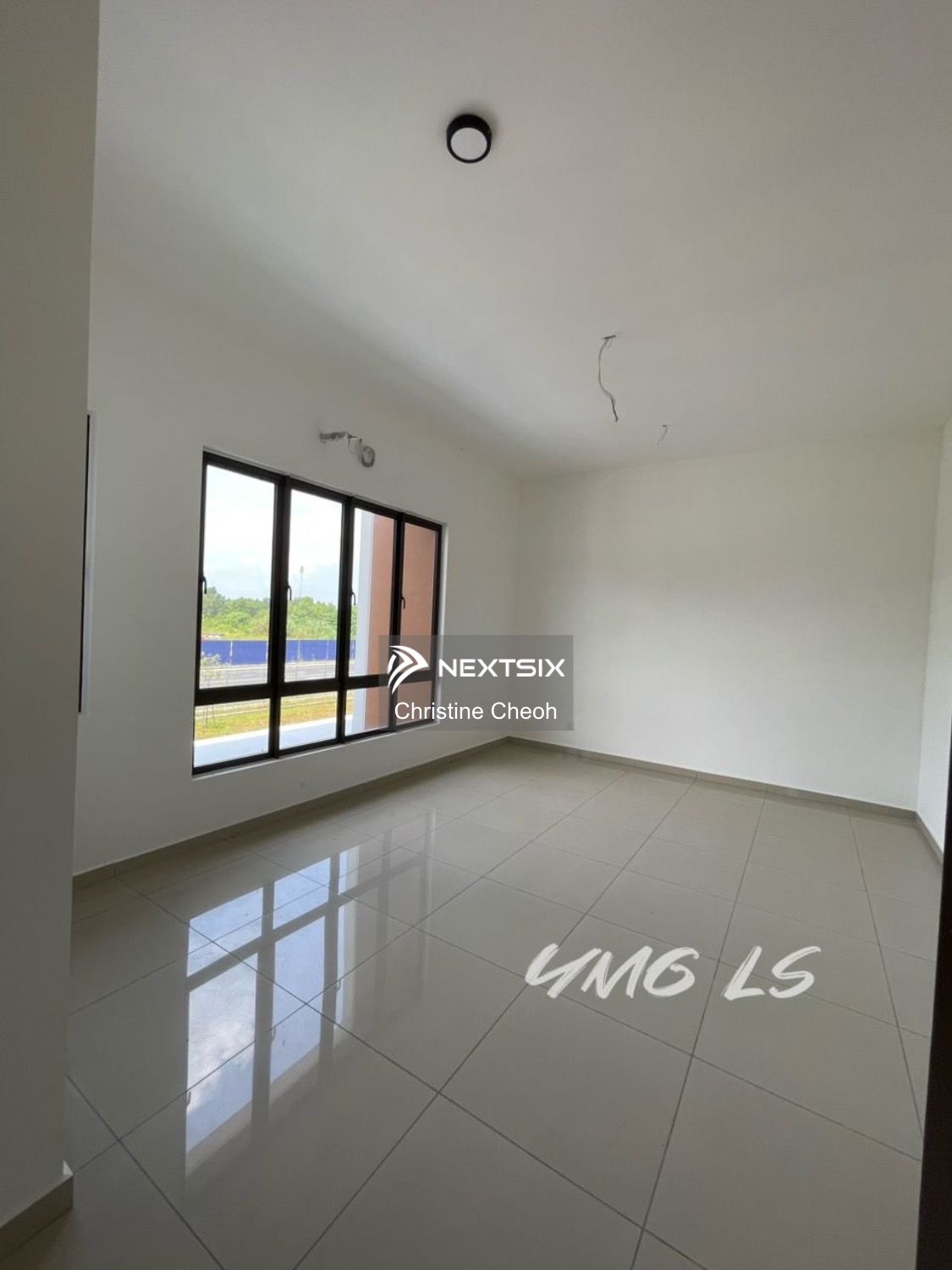 Semi-detached House For Sale in Klang Selangor - Image 10