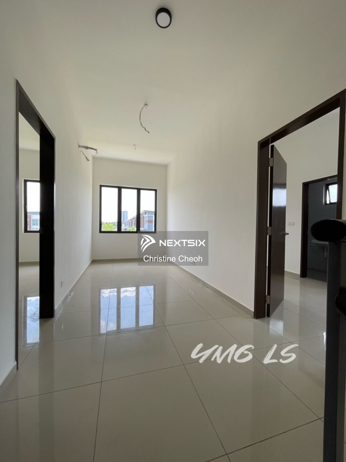 Semi-detached House For Sale in Klang Selangor - Image 9