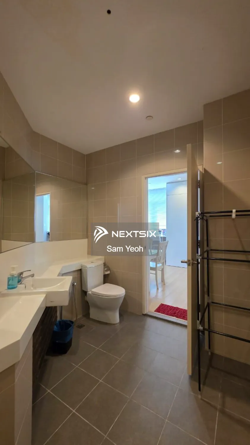 Condominium For Sale in Georgetown Penang - Image 10