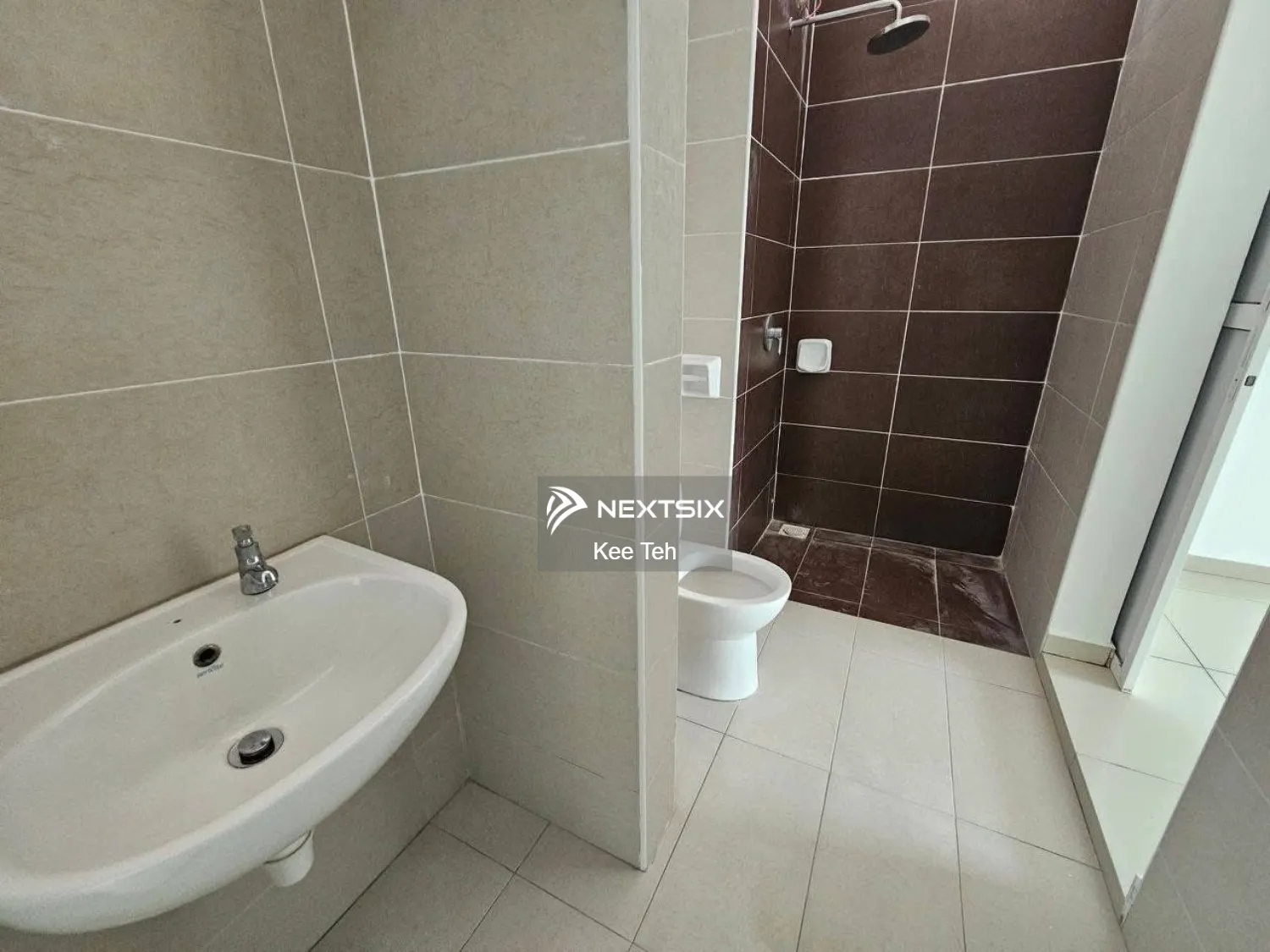 2-sty Terrace/Link House For Sale in Klang Selangor - Image 5