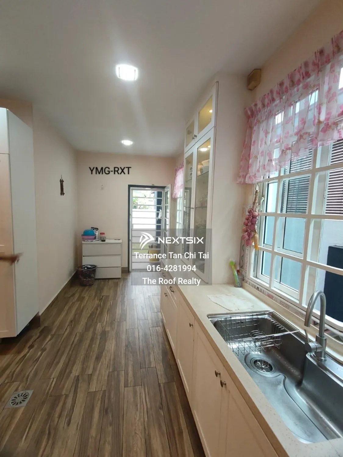 Semi-detached House For Sale in Klang Selangor - Image 11