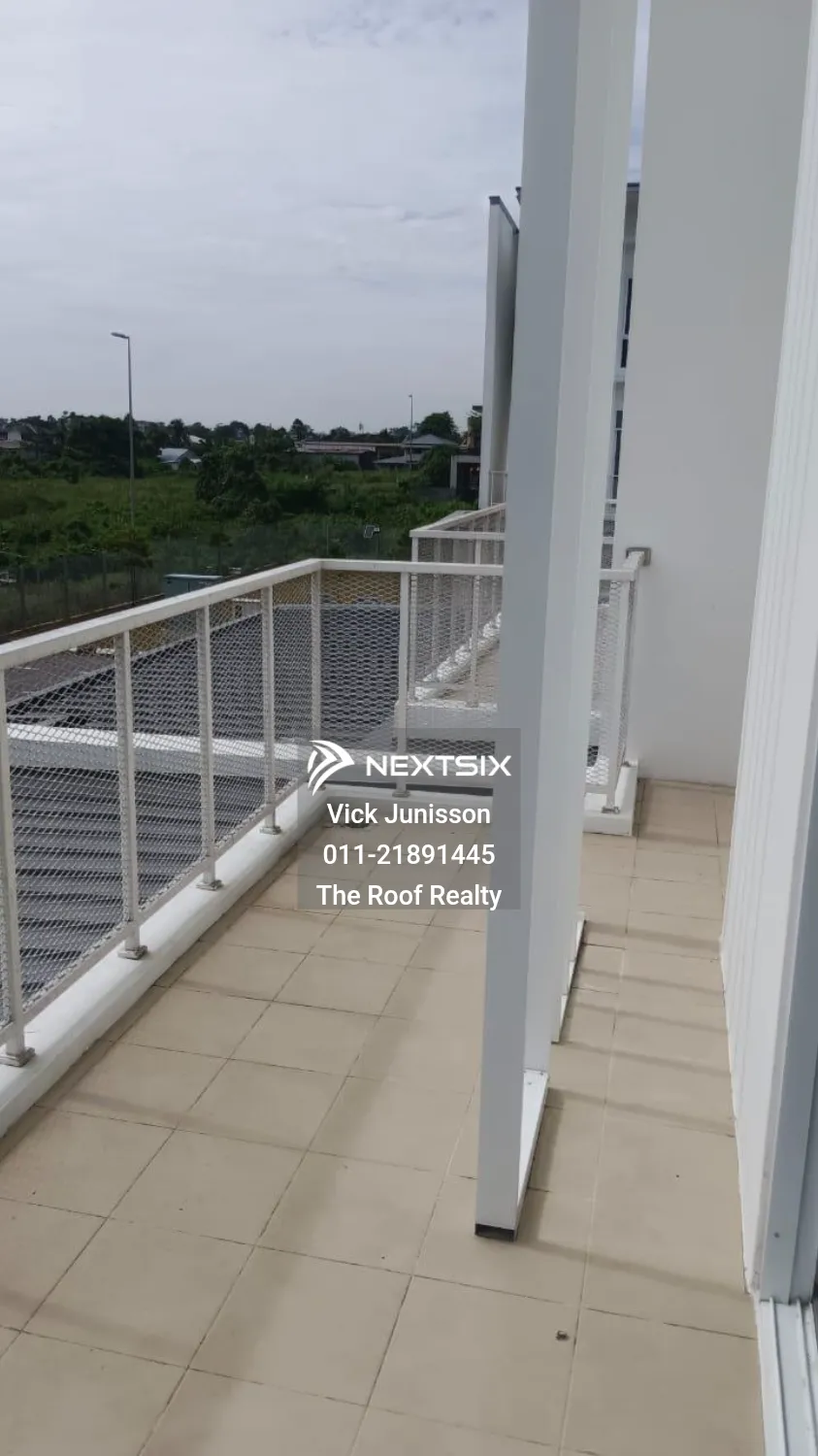 3-sty Terrace/Link House For Sale in Kuching Sarawak - Image 8
